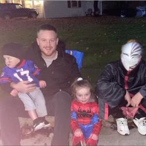 Meet your Posher, Derek